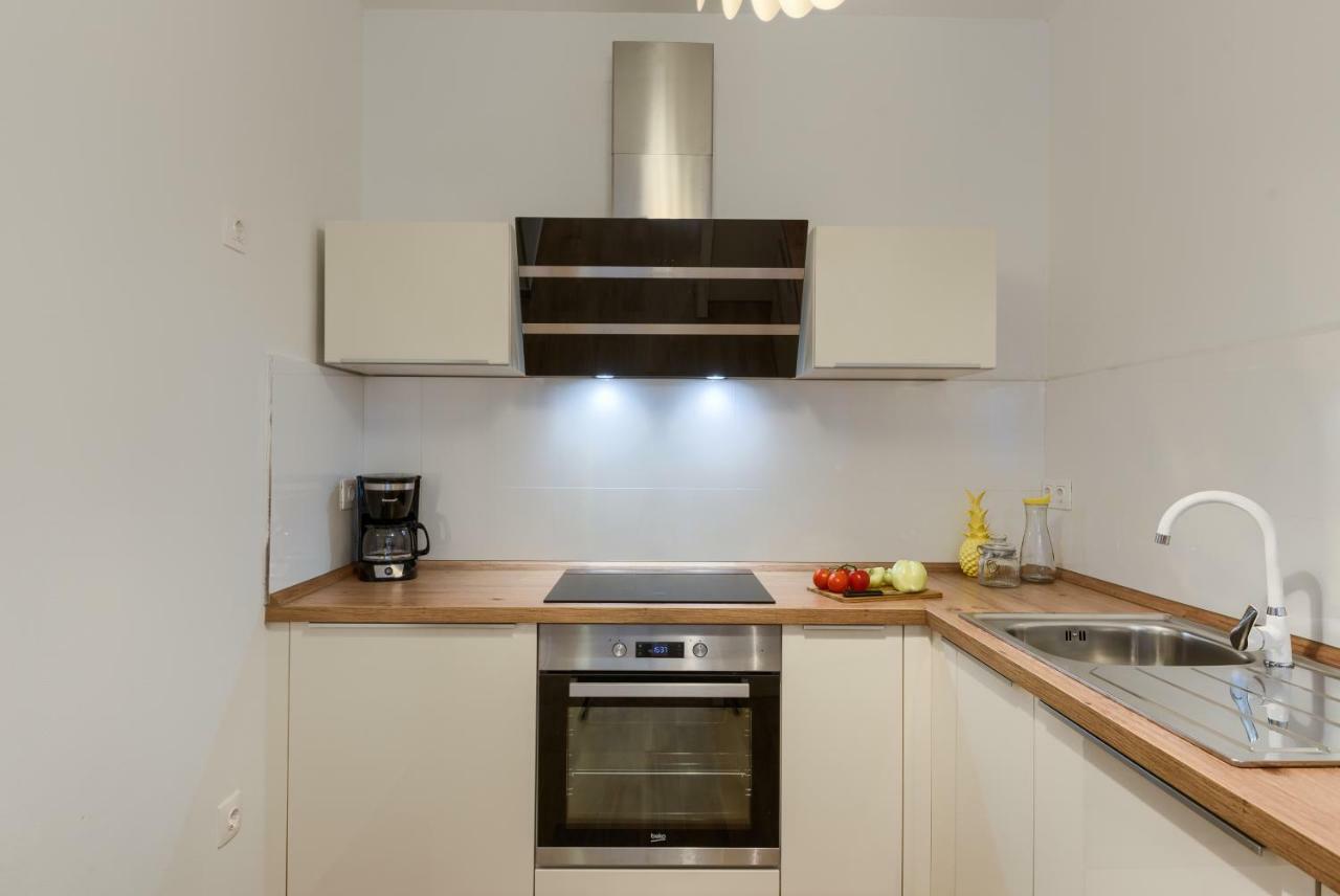 Apartments Dream In Arena 1 Pula Center Free Parking Екстер'єр фото
