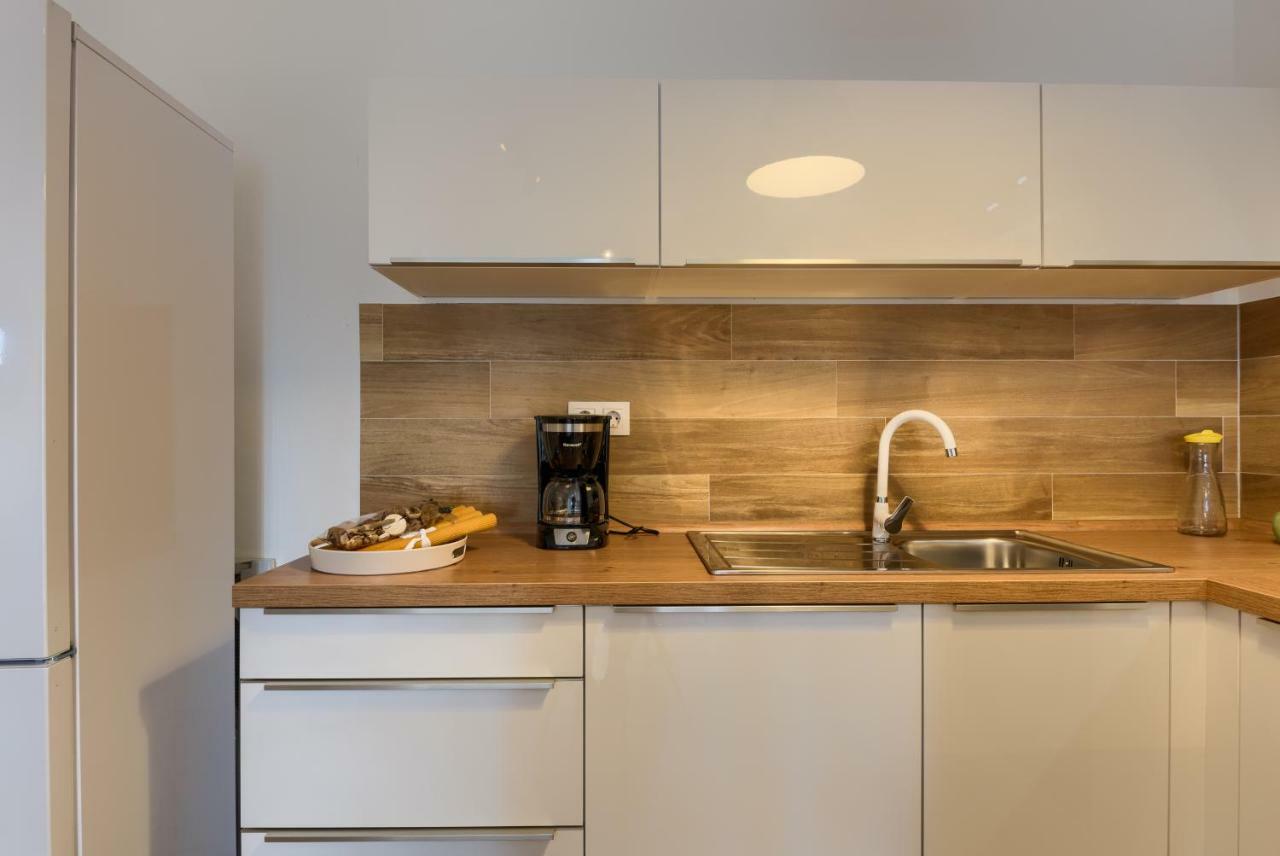 Apartments Dream In Arena 1 Pula Center Free Parking Екстер'єр фото