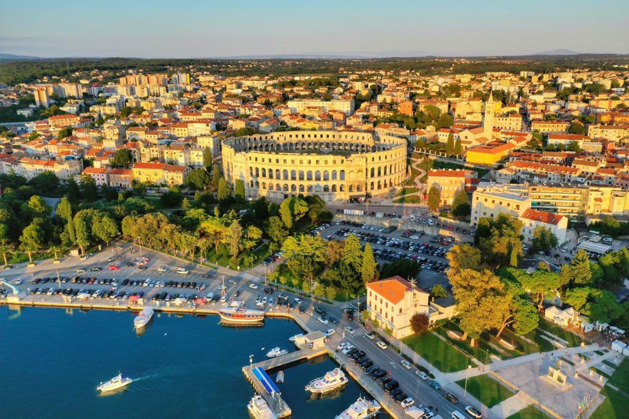 Apartments Dream In Arena 1 Pula Center Free Parking Екстер'єр фото